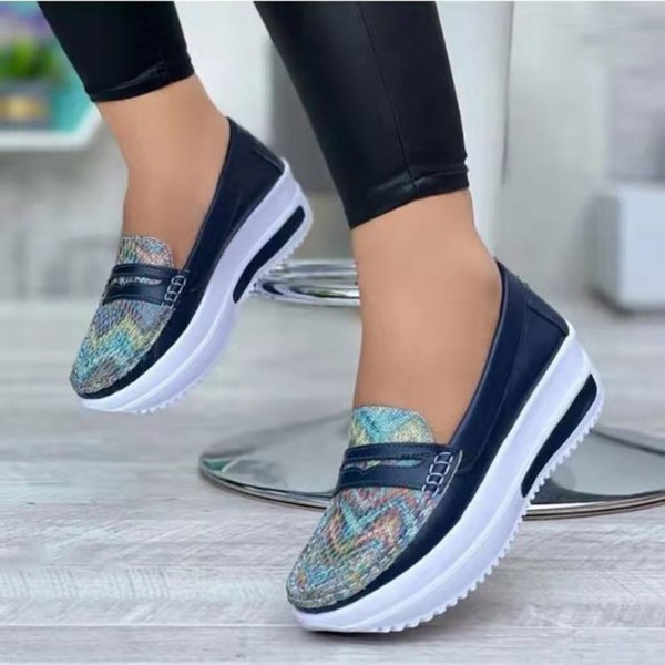 Women's Comfortable Causal Round Toe Large Size Slip On Platform Sneakers 