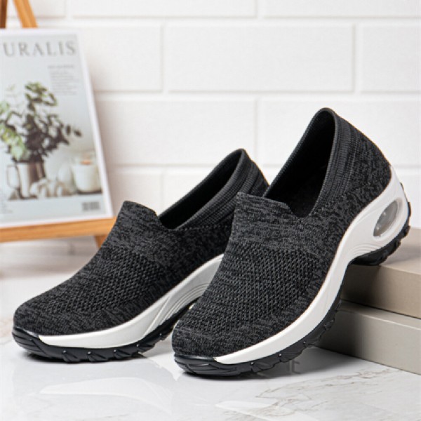 Women Solid Color Breathable Knitting Slip On Cushioned Sports Shoes 