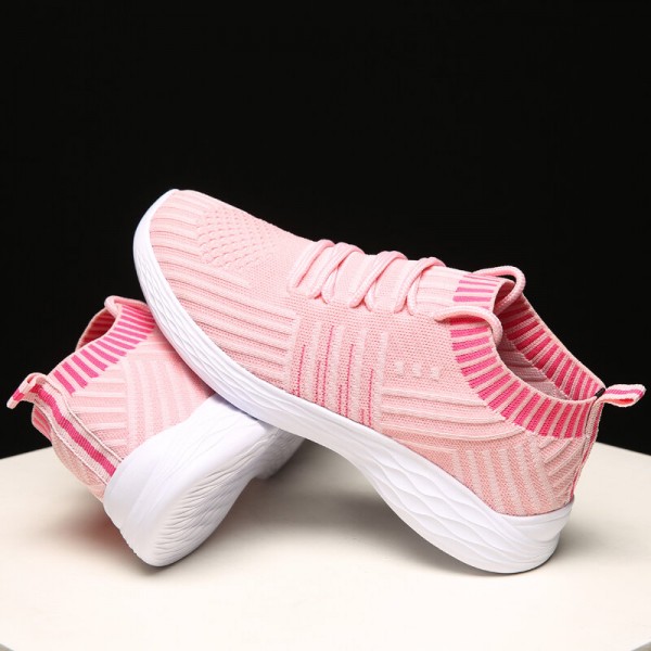 Woman Round Toe Mesh Breathable Slip-On Running Shoes 