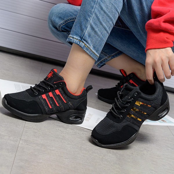 Women Mesh Splicing Suede Lace Up Sport Cushioned Sneakers 