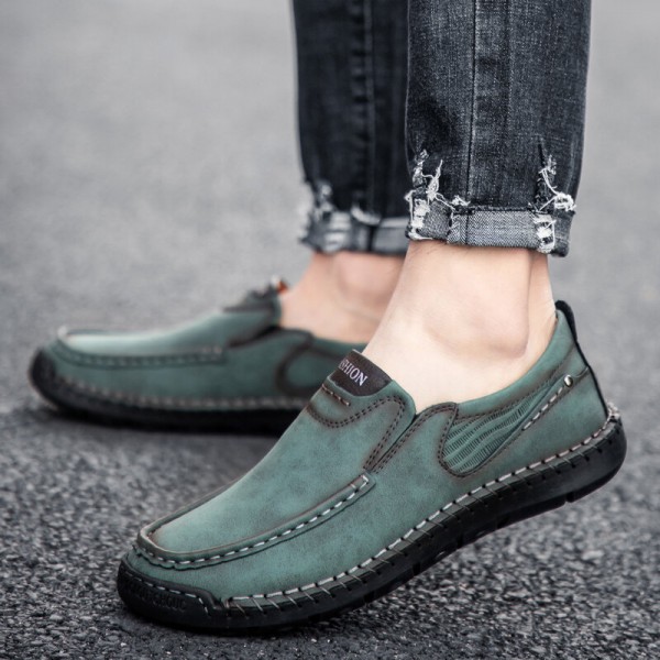 Men Hand Stitching Microfiber Leather Slip Resistant Slip On Loafers 